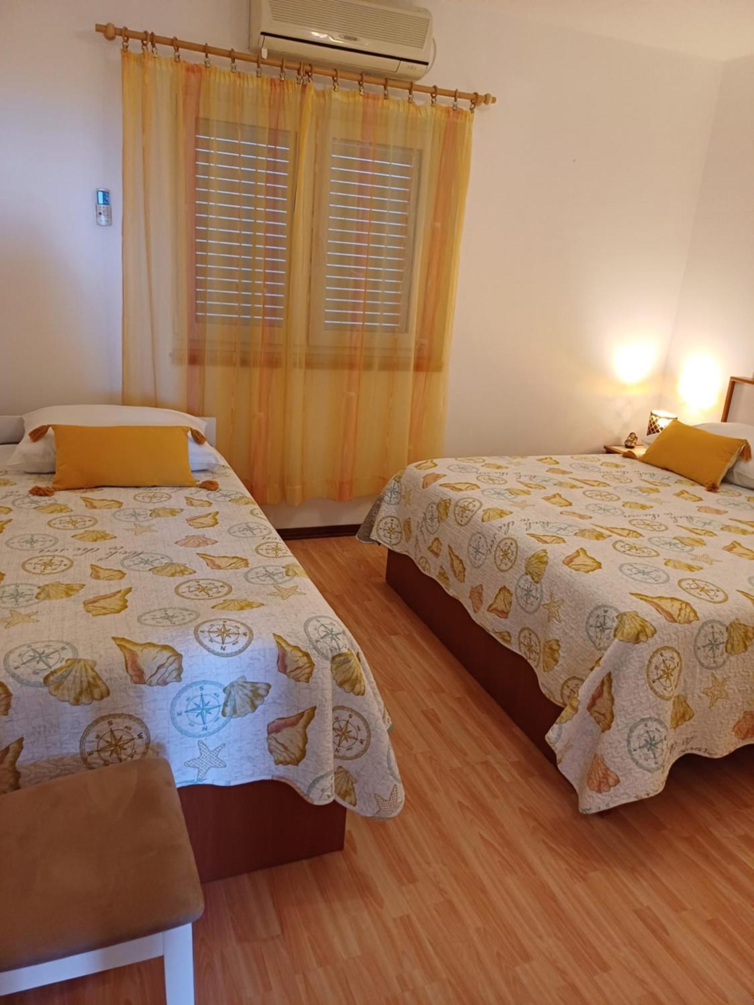 Apartments Jure Miljak Podstrana Exterior photo